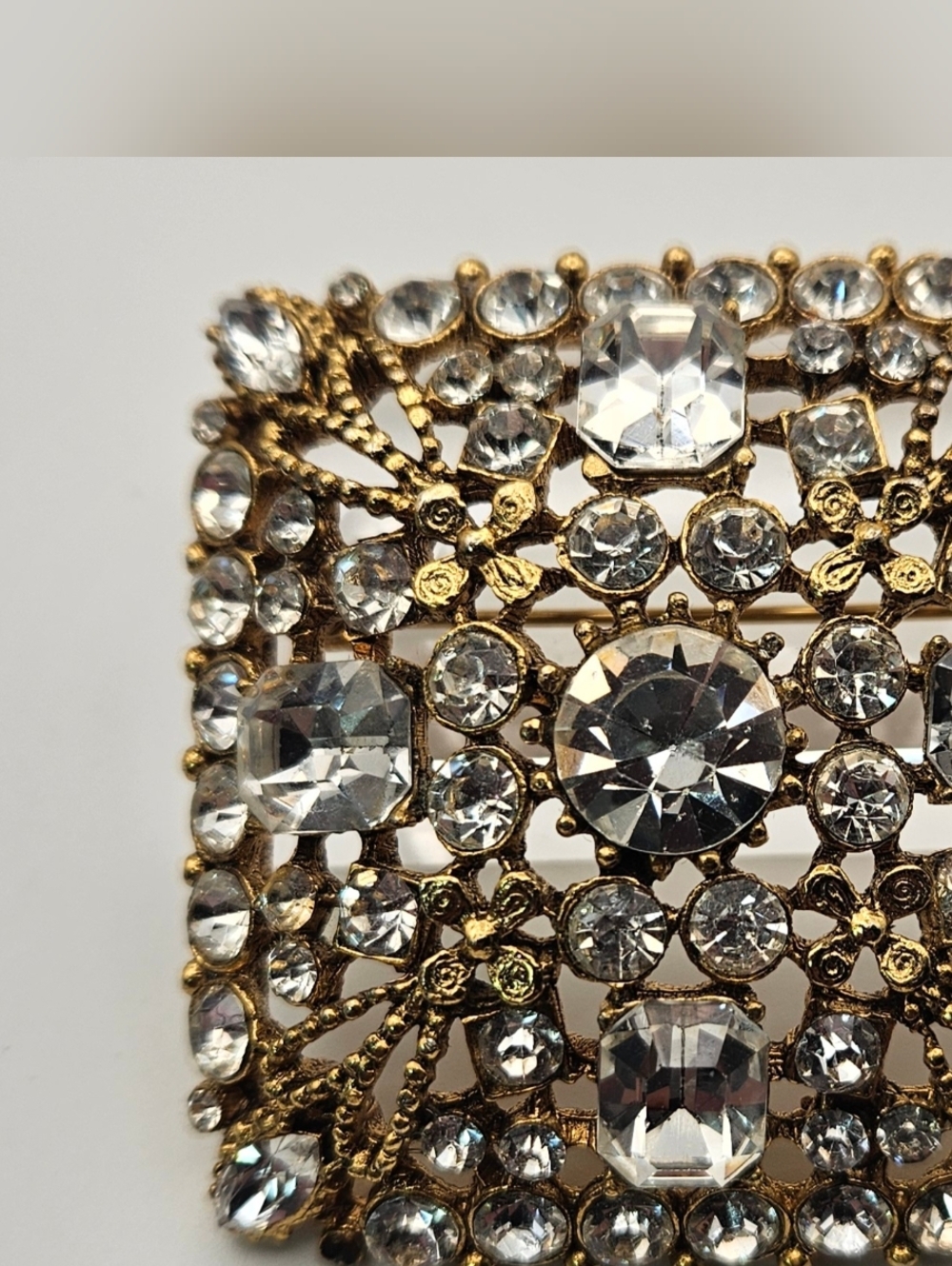 Vintage Capri Signed Rhinestone Brooch Square Gold Tone Openwork Geometric Pin - Picture 2 of 7